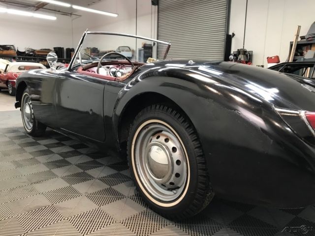 1957 MG MGA 1500 ROADSTER, 4-SPEED - photo 12