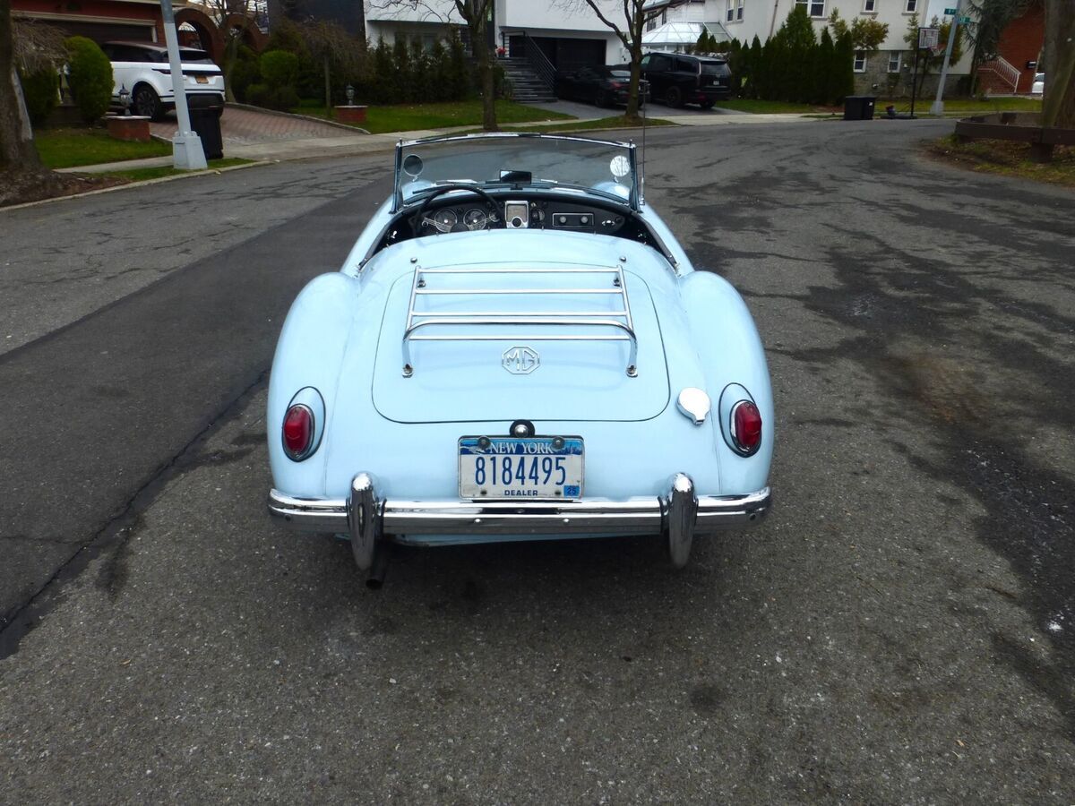 1957 MG MGA Decent Driver - photo 3