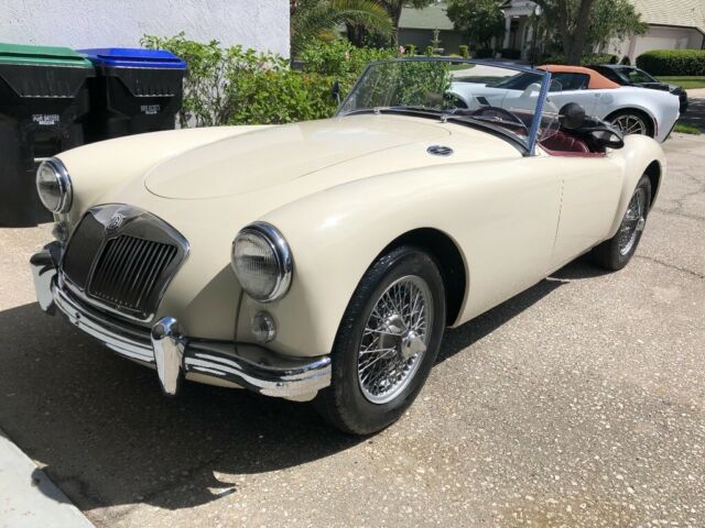 1957 MG MGA - photo 2
