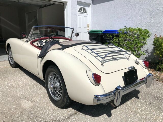 1957 MG MGA - photo 4