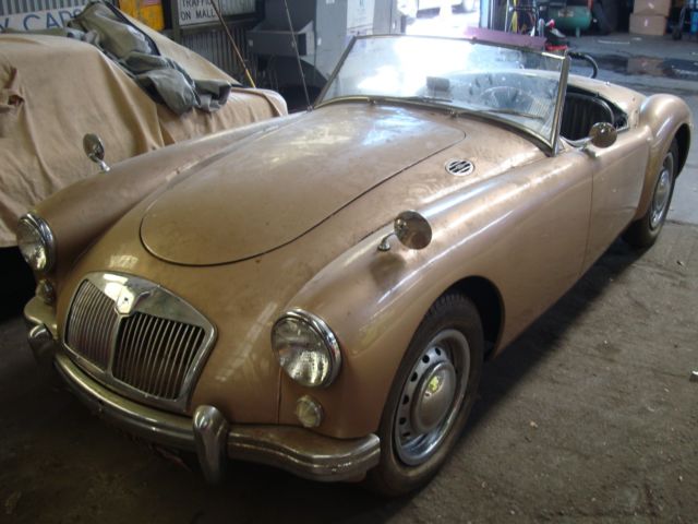 1957 MG MGA Roadster - photo 3