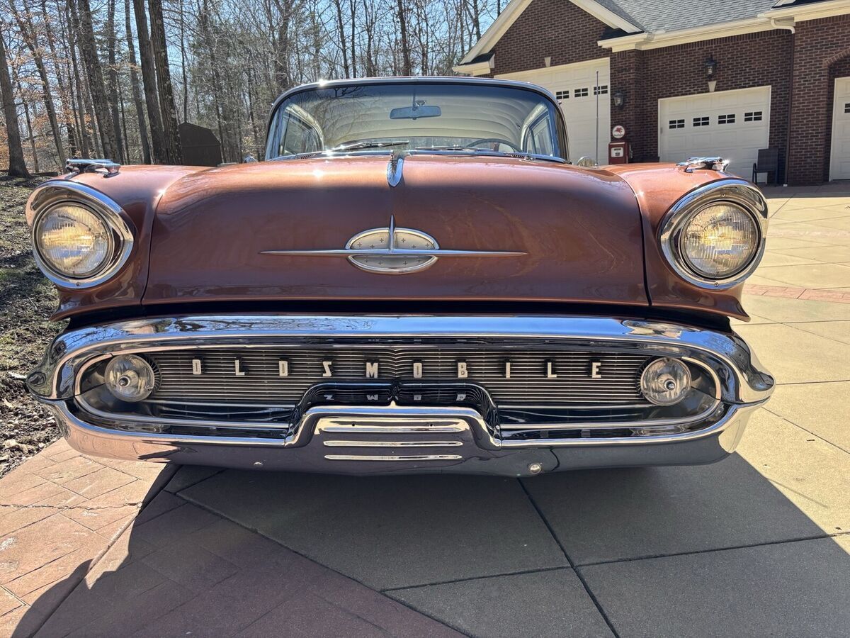 1957 Oldsmobile 88 2 Door Holiday Coupe Hardtop - photo 8
