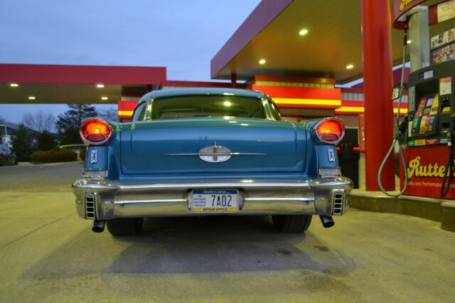 1957 Oldsmobile Eighty-Eight Golden Rocket - photo 4