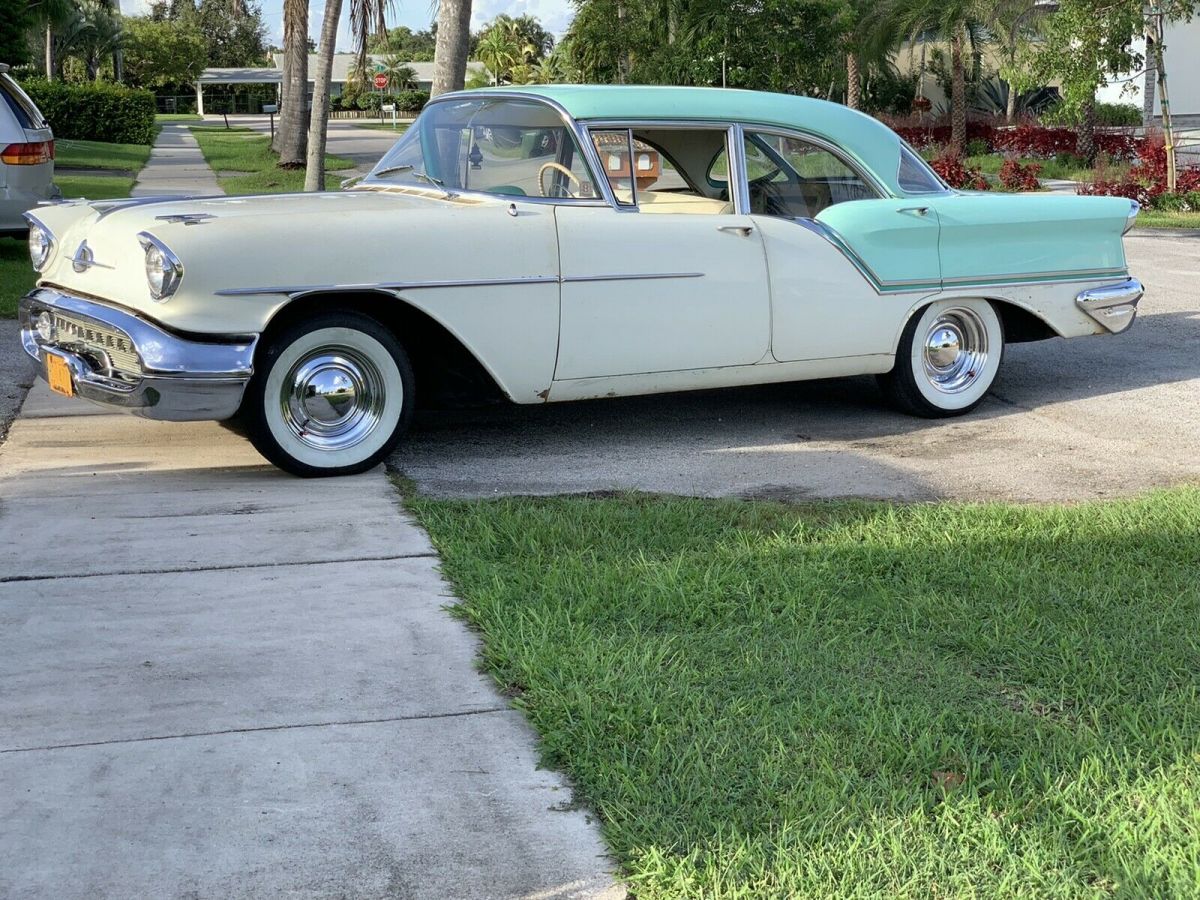 1957 Oldsmobile 88 - photo 6