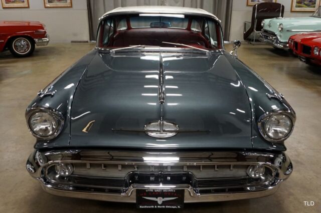 1957 Oldsmobile 88 J-2 Holiday Hardtop Coupe - photo 4
