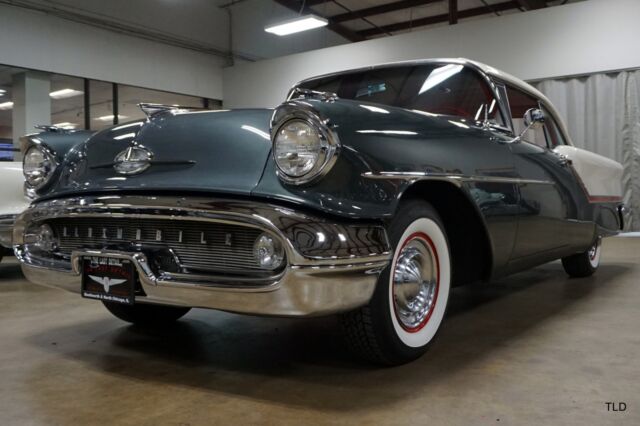 1957 Oldsmobile 88 J-2 Holiday Hardtop Coupe - photo 7