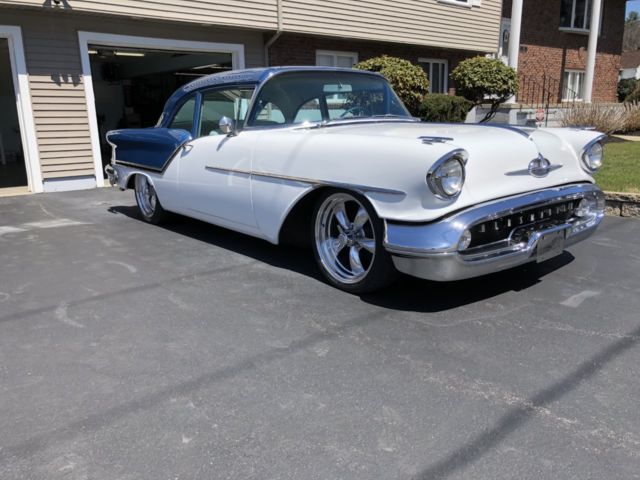 1957 Oldsmobile Eighty-Eight - photo 2