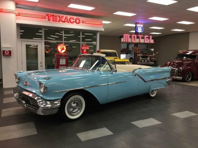 1957 Oldsmobile Golden Rocket 88 Convertible 1957 Oldsmobile Golden Rocket 88