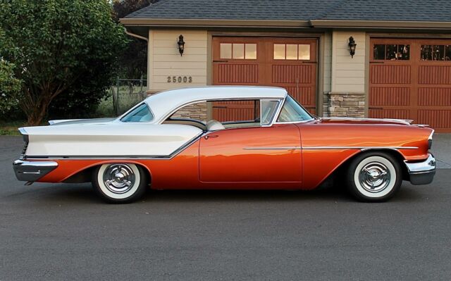 1957 Oldsmobile Golden Rocket 88 - photo 2