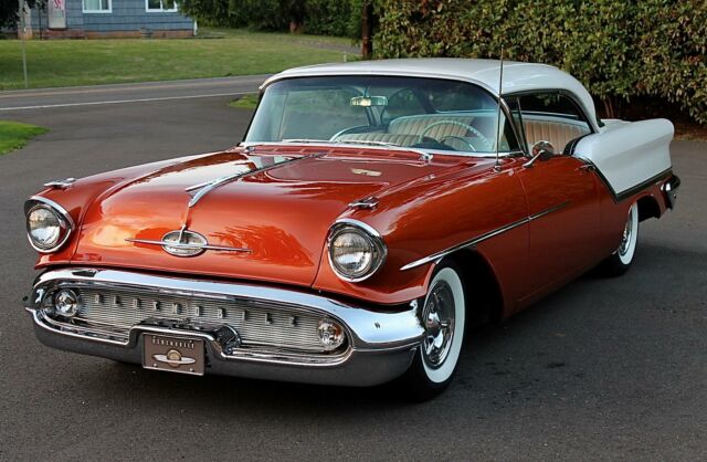 1957 Oldsmobile Golden Rocket 88 - photo 3