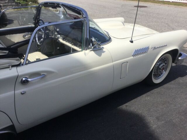1957 partially restored. New carburetor, Black hardtop, White soft top 1957 Ford Thunderbird Convert