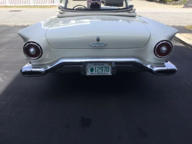1957 Ford Thunderbird Convert - photo 2
