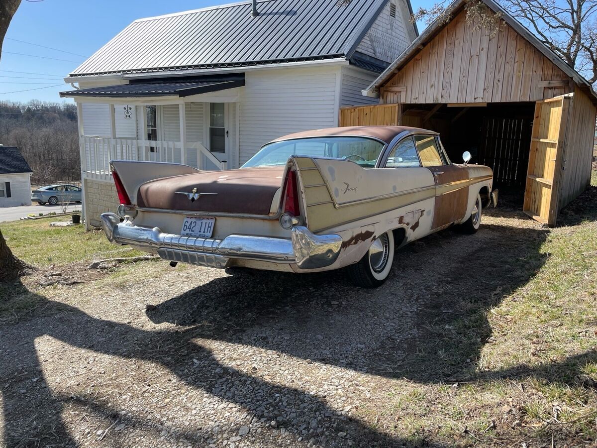 1957 Plymouth Fury - photo 2