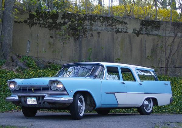 1957 Plymouth Suburban Custom - photo 2
