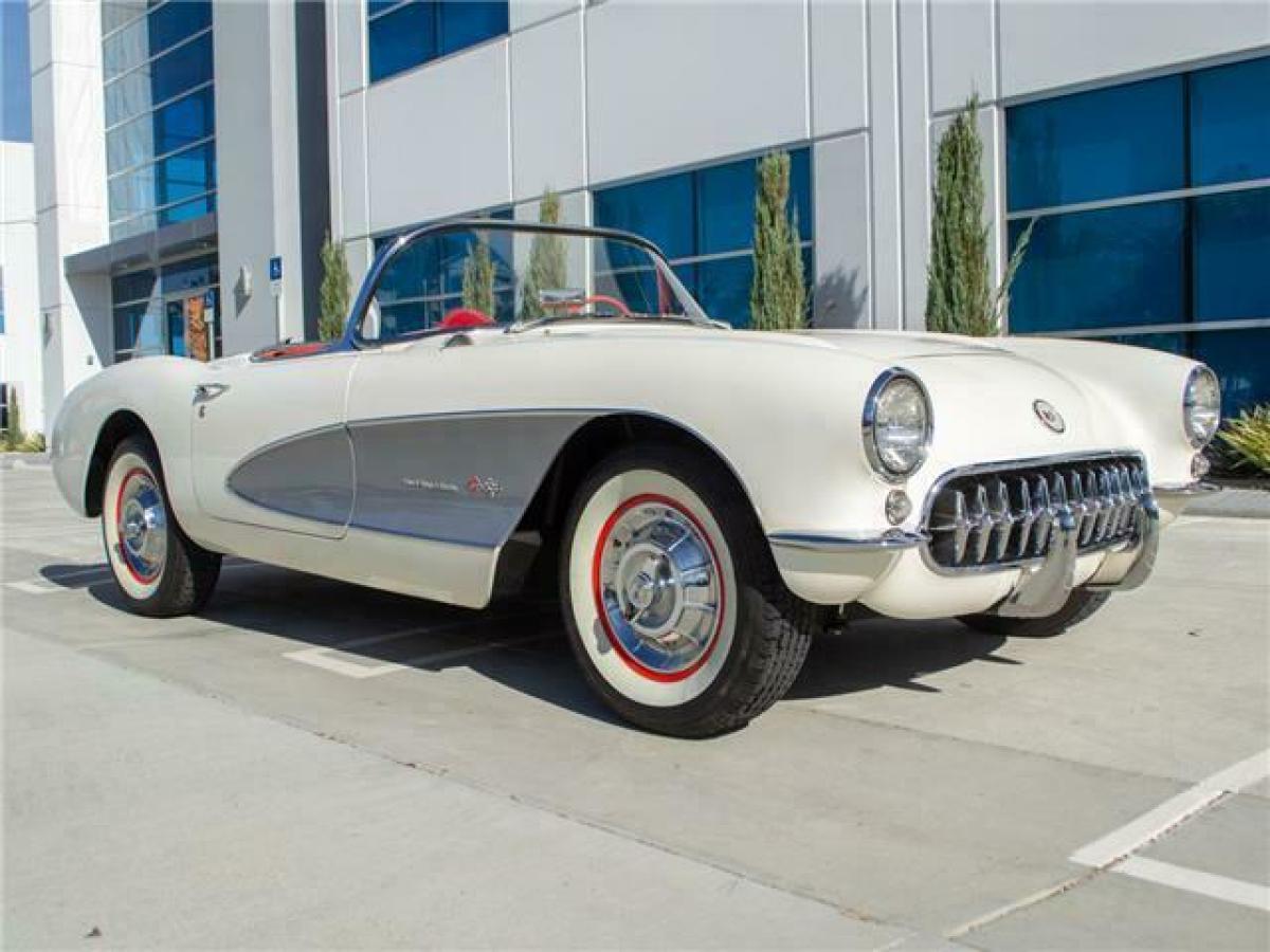 1957 Chevrolet Corvette Convertible - photo 4