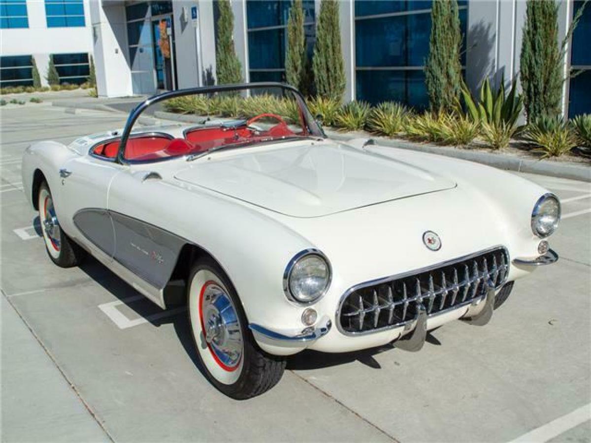 1957 Chevrolet Corvette Convertible - photo 5