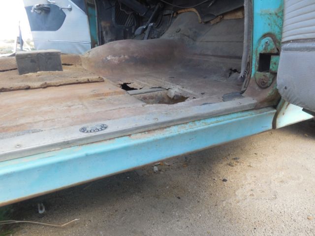 1957 Pontiac . . - photo 10