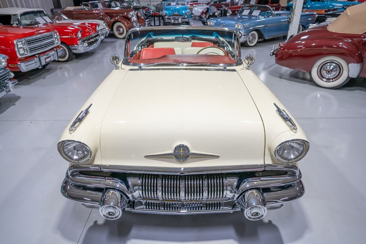 1957 Pontiac Bonneville Convertible - photo 6