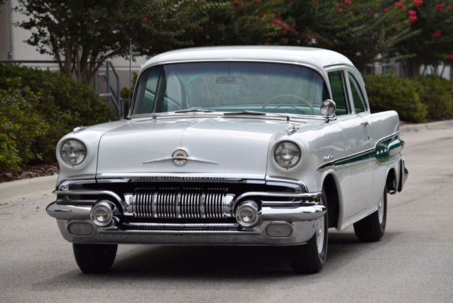 1957 Pontiac Cheftain - photo 9