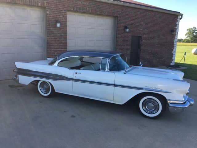 1957 Pontiac Chieftain - photo 12