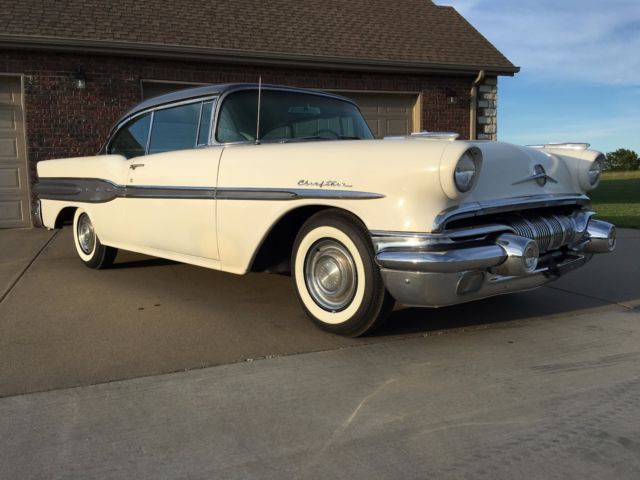 1957 Pontiac Chieftain - photo 2
