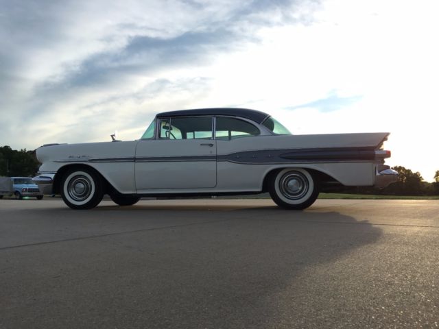 1957 Pontiac Chieftain - photo 6