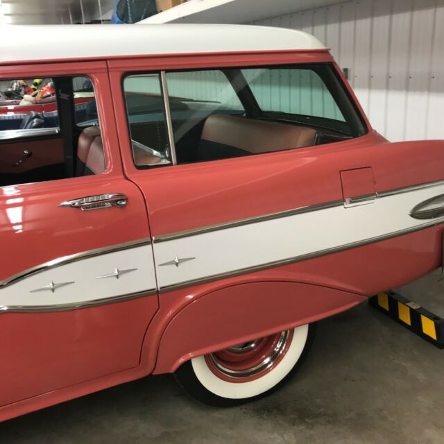 1957 Pontiac 9 Passenger Sweet - photo 3