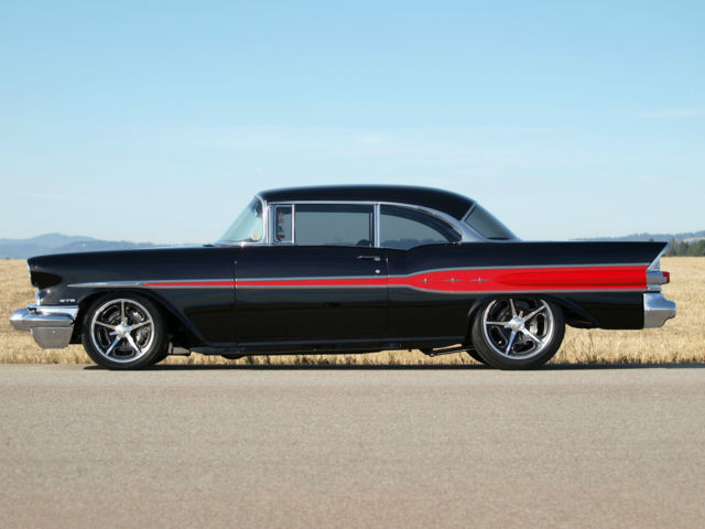 1957 Pontiac Chieftain - photo 2