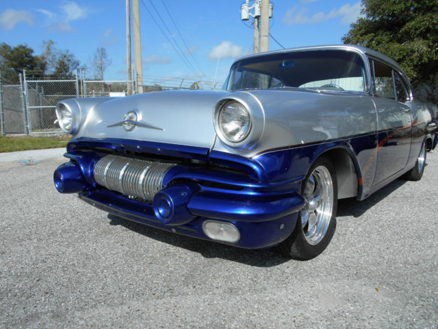 1957 Pontiac Chieftain - photo 3