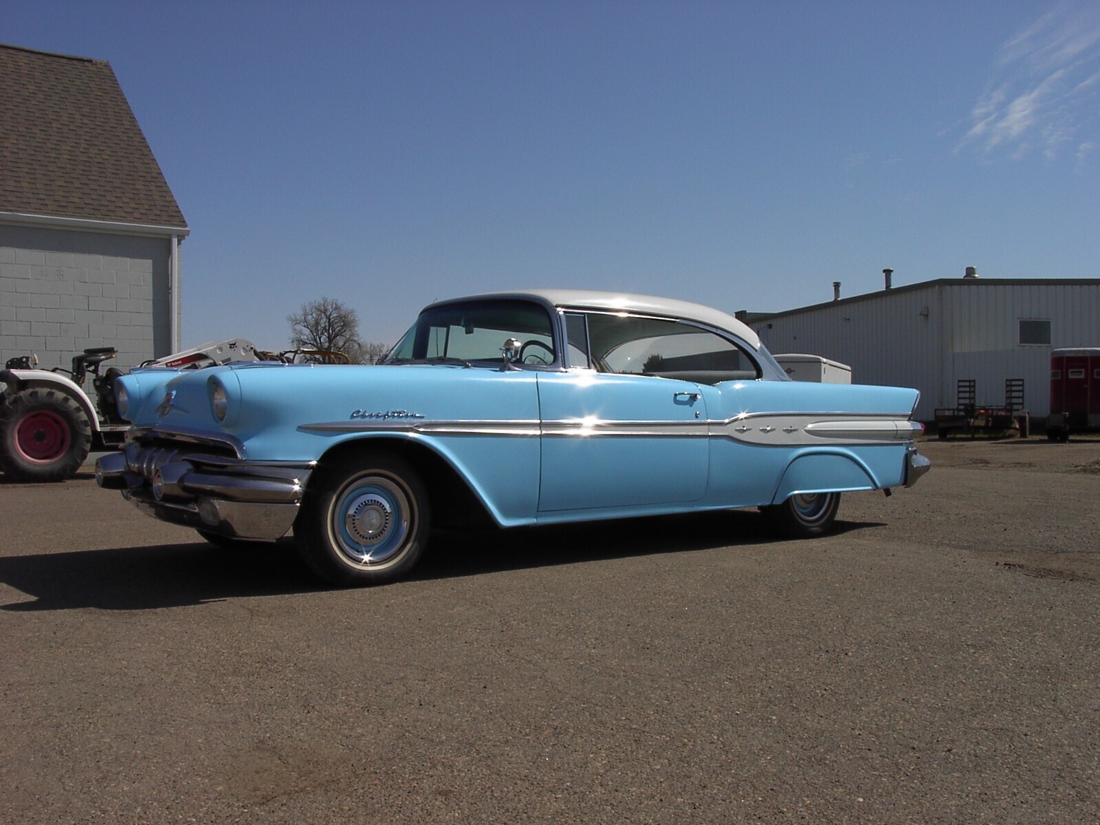 1957 Pontiac Chieftan hardtop V8 Rarer then 1955 1956 Chevy belair Make Offer ! - photo 5