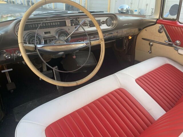 1957 Pontiac Catalina STAR CHIEF CATILINA COUPE TRI POWER - photo 11