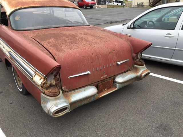 1957 Pontiac Star Chief - photo 2