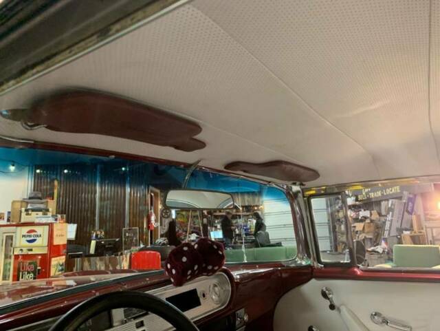 1957 Pontiac Other Two Door Sedan - photo 10