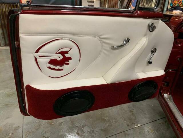 1957 Pontiac Other Two Door Sedan - photo 9