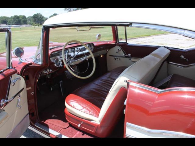 1957 Pontiac STARCHIEF -- - photo 2