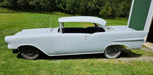 1957 Pontiac Super Chief