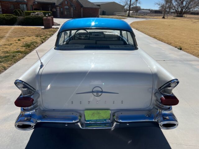 1957 Pontiac Super Chief - photo 3