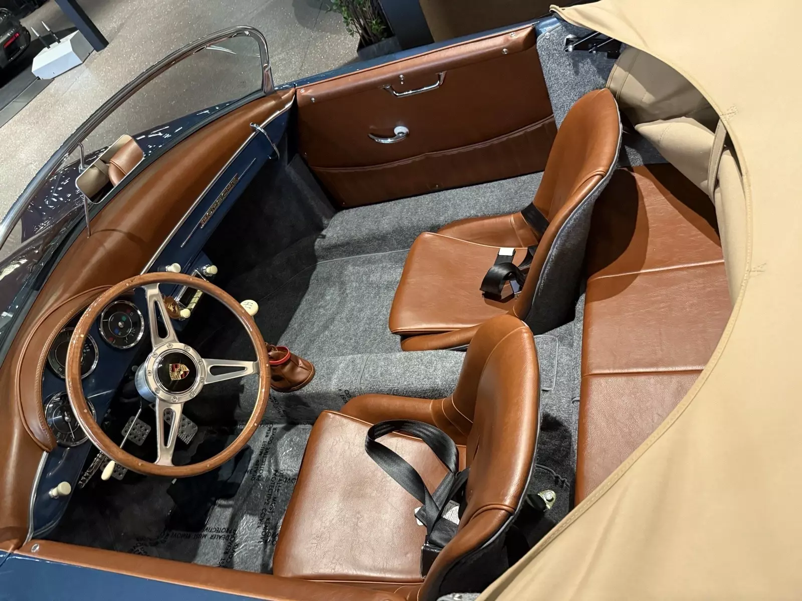 1957 Porsche 356 speedster - photo 12