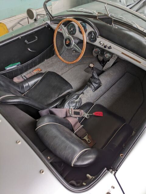 1957 Porsche Speedster Replica - photo 9