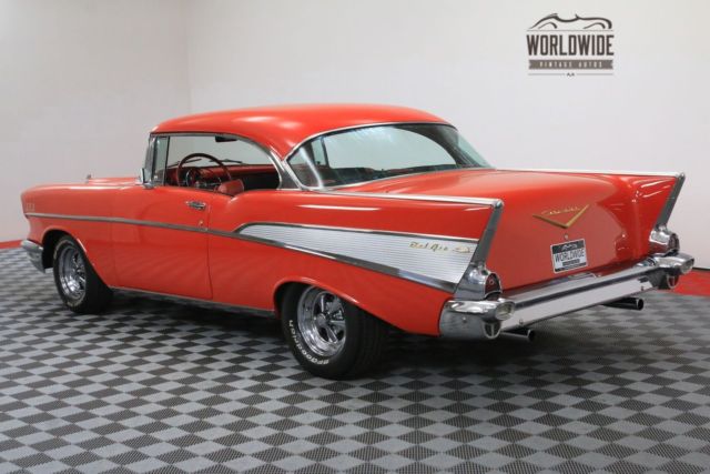 1957 Chevrolet Bel Air/150/210 V8 4 Speed INCREDIBLE PAINT - photo 12