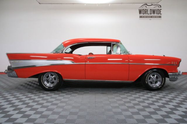 1957 Chevrolet Bel Air/150/210 V8 4 Speed INCREDIBLE PAINT - photo 9