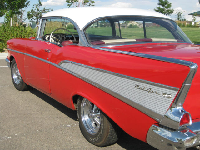 1957 Chevrolet Bel Air/150/210 2 Door Hardtop - photo 2