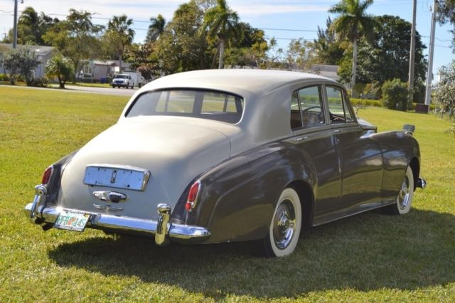 1957 Rolls-Royce Silver Cloud - photo 11