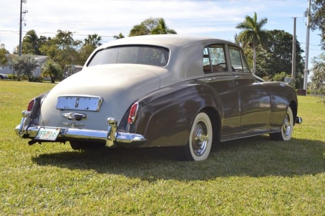 1957 Rolls-Royce Silver Cloud - photo 12