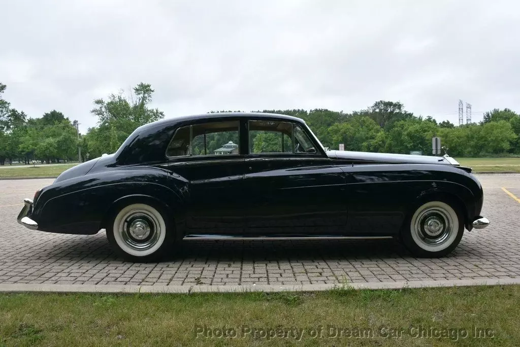 1957 Rolls-Royce Silver Cloud - photo 10