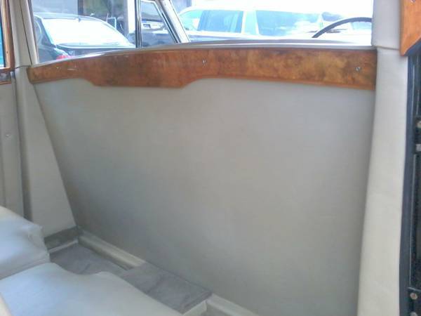 1957 Rolls-Royce SILVER WRAITH LIMOUSINE - photo 8