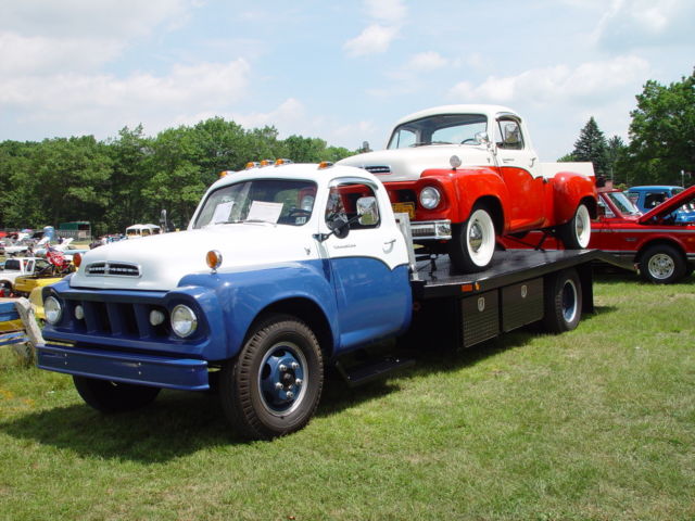 1957 STUDEBAKER 3E28 1 1/2 TON CAR HAULER 1957 Studebaker Transtar Deluxe