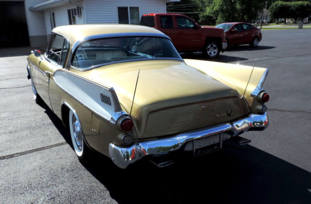 1957 Studebaker Golden Hawk - photo 2
