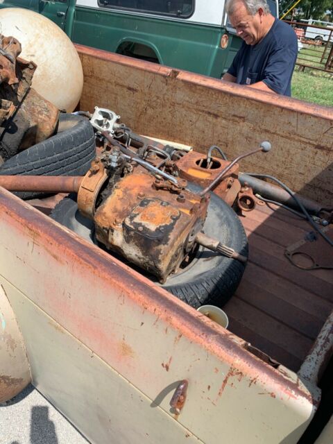 1957 Studebaker - photo 2