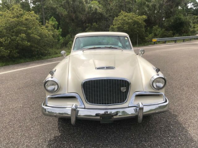 1957 Studebaker Silver Hawk - photo 3